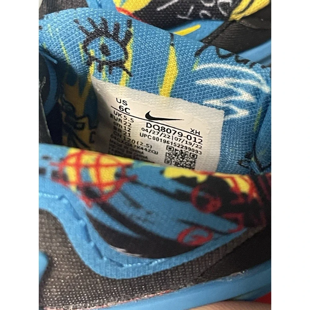 Nike Kids Kyrie 8 go SE Sneakers in Black/Yellow/Red Size 6C‎